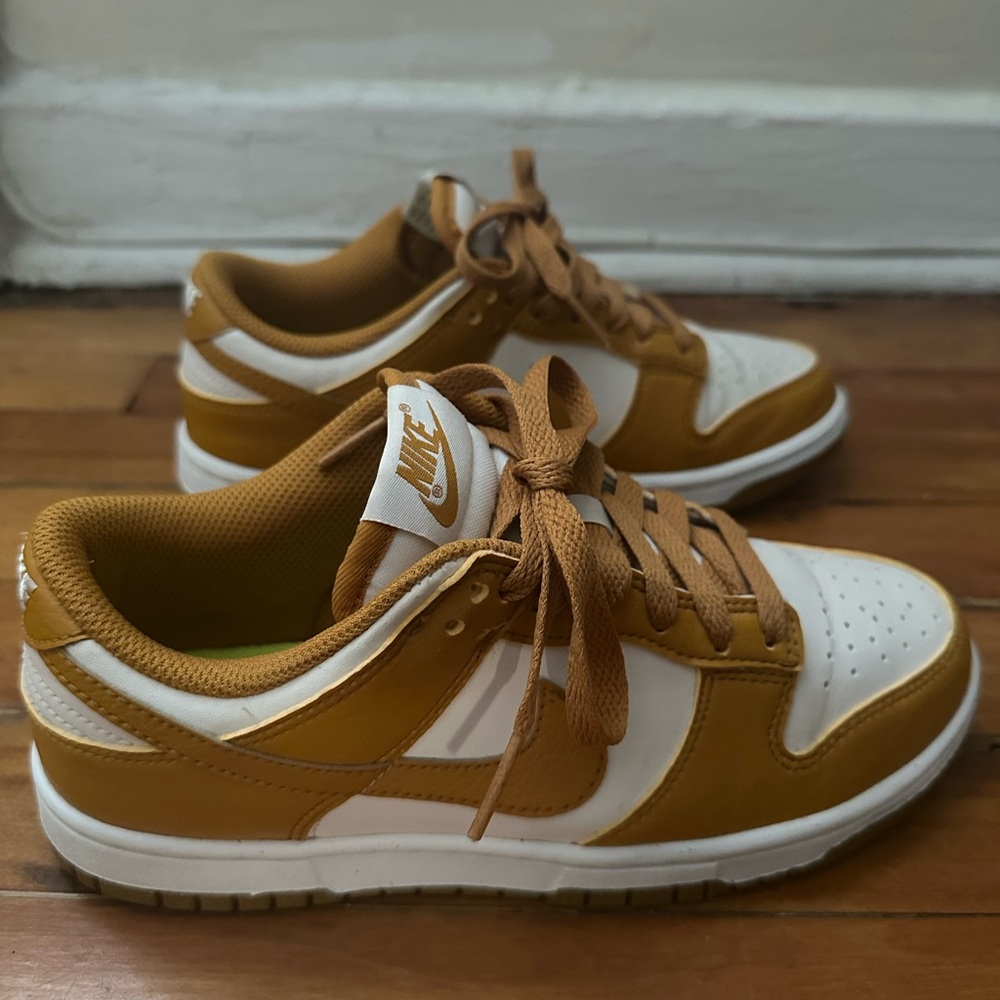 GREAT CONDITION! Nike Dunk Low Next Nature Women's Shoes Size 6.5
